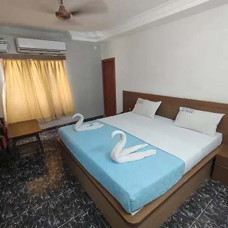 Hotel Picnic Velankanni Exterior photo